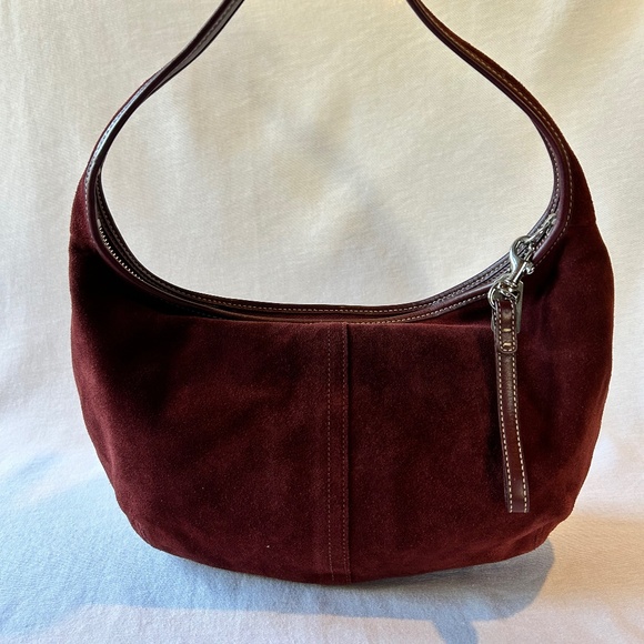 ✨ COACH Vintage Suede Hobo Bag – RARE 2005 FIND! 🍷👜✨ - Picture 3 of 11